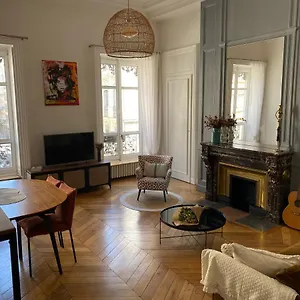 Beautiful 3br In Center Appartement